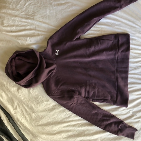 Purple Under Armour sweatshirt - Picture 2 of 3